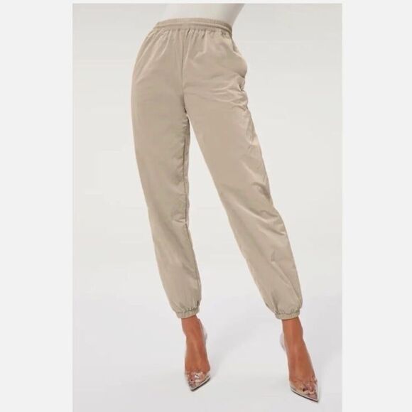 Good American Essential Nylon Track Pants - Picture 2 of 12